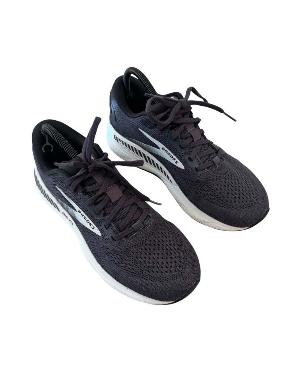 Brooks Ariel GTS 24 black running shoes women’s size 8.5 wide